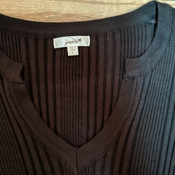 Grane brown long sleeve ribbed sweater - Picture 2 of 3